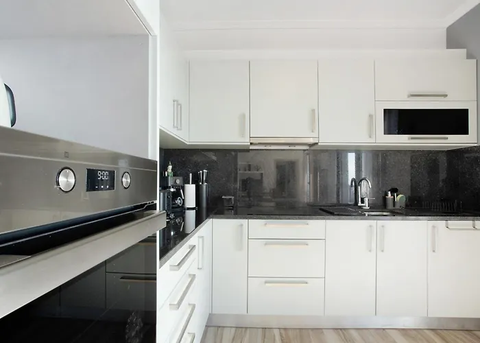 Morning Glory Penthouse Апартаменты *