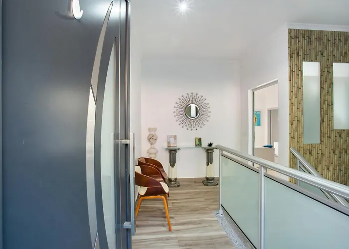 Morning Glory Penthouse Апартаменты *